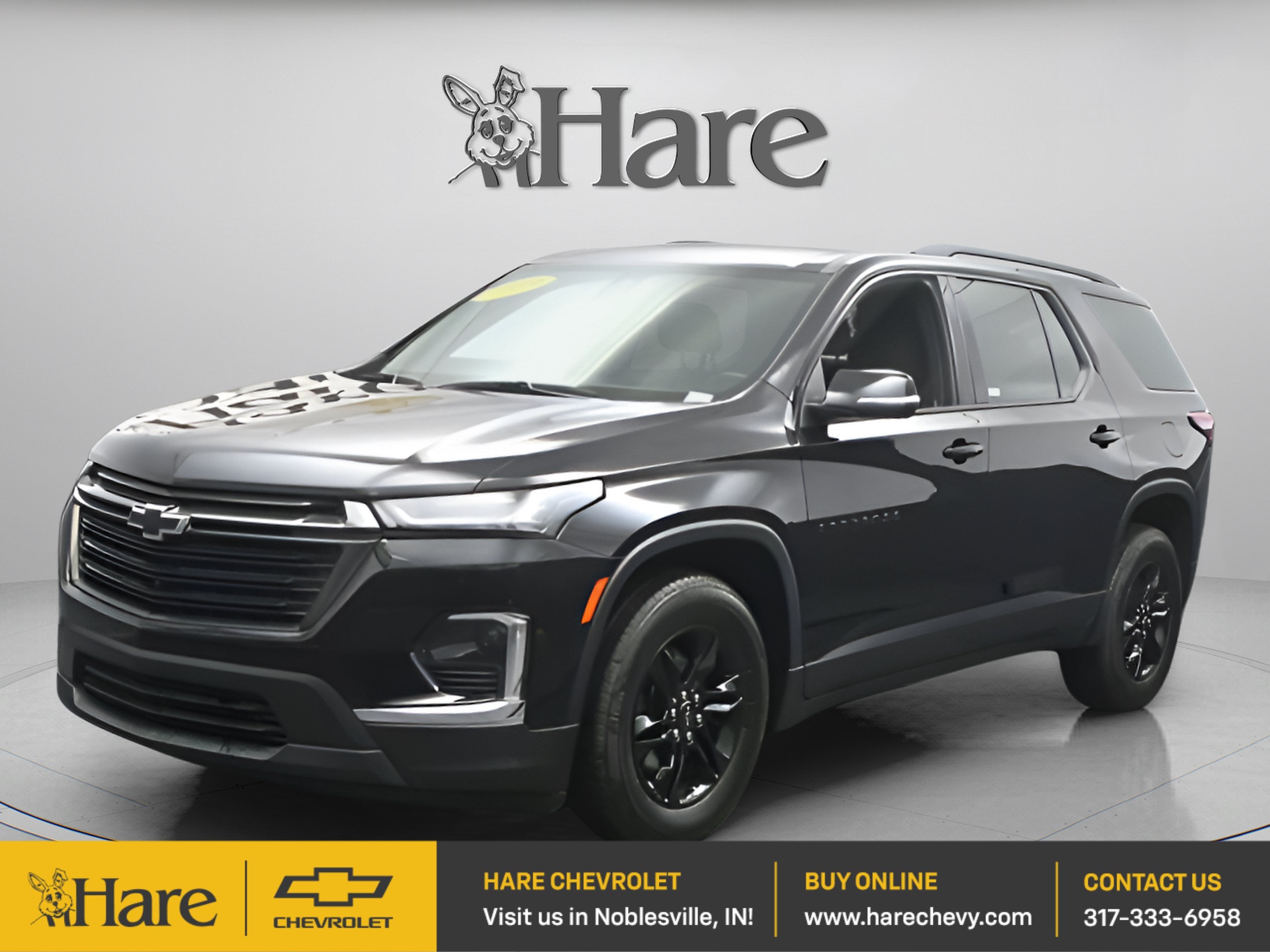 2023 Chevrolet Traverse LT Cloth in Mosaic Black Metallic — front three-quarter view