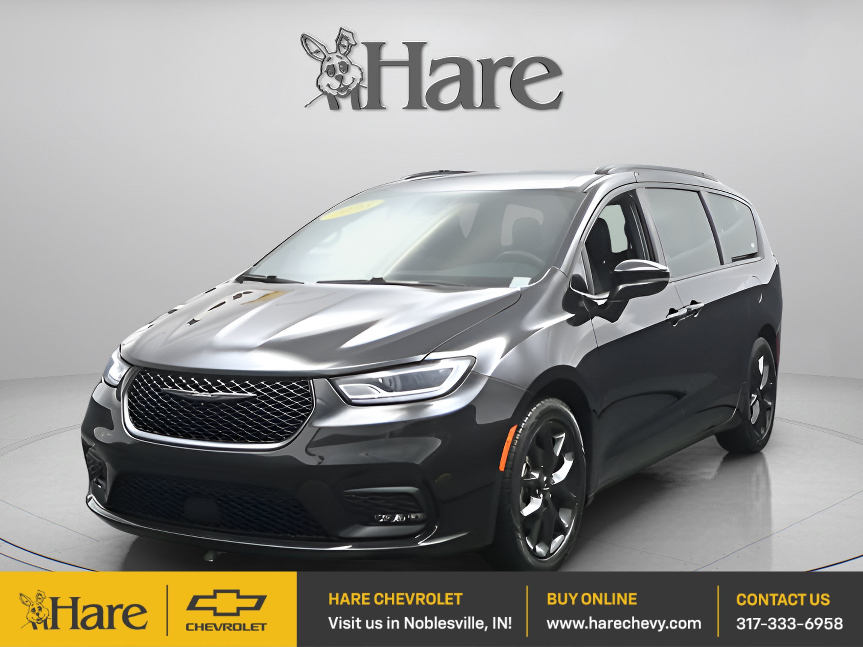 2023 Chrysler Pacifica Touring L in Black — front three-quarter view