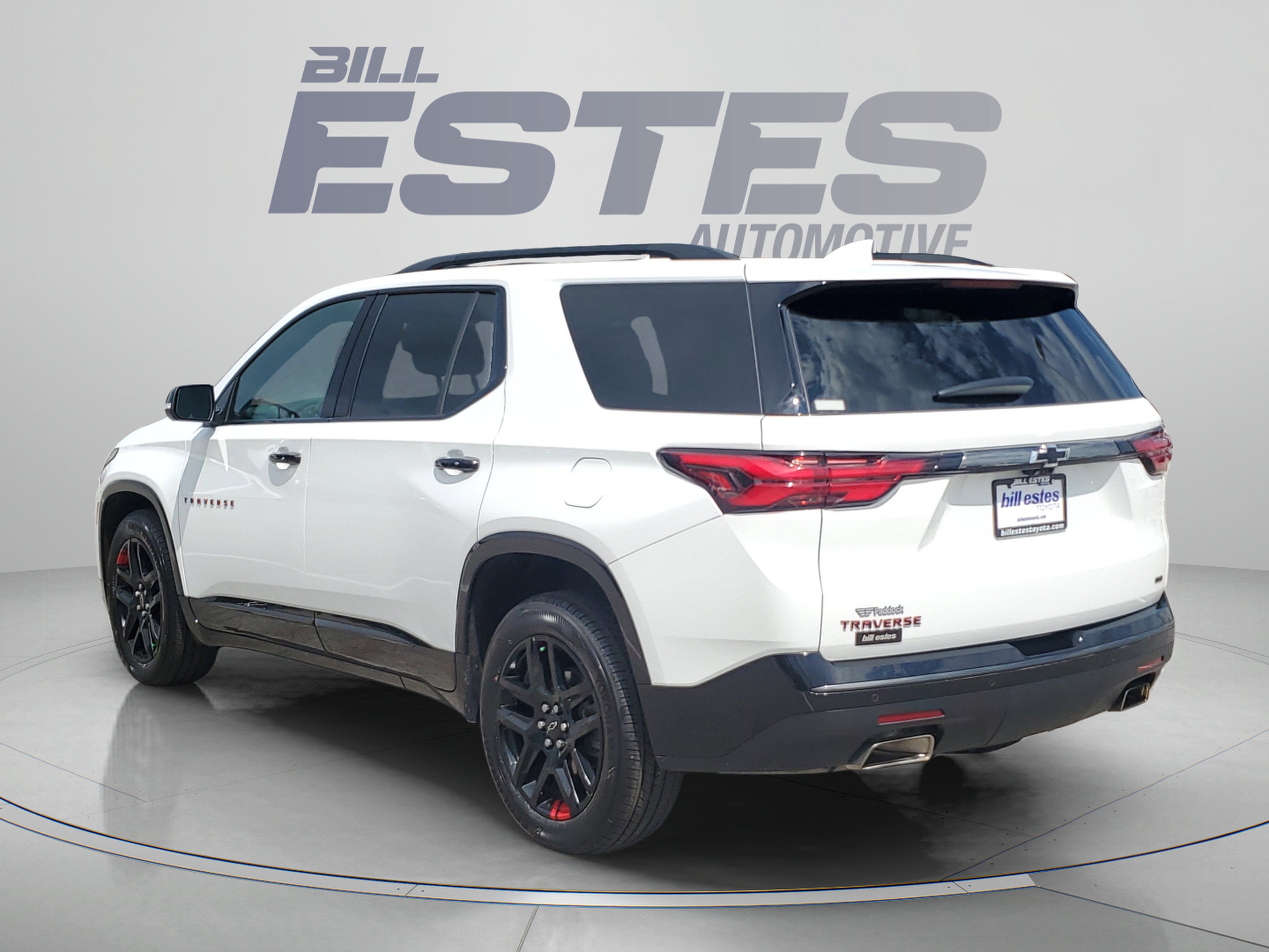 2022 Chevrolet Traverse — side profile view