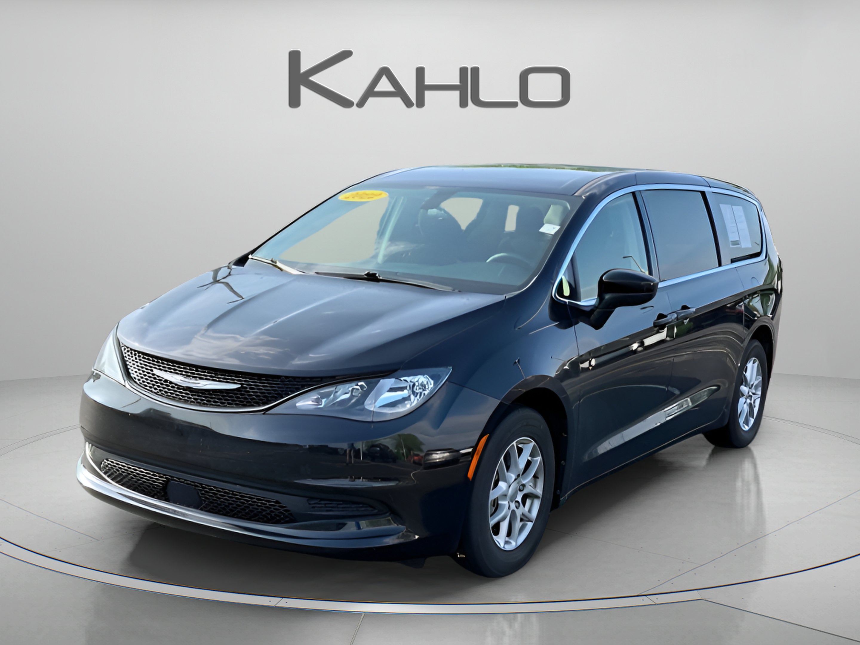 2022 Chrysler Voyager